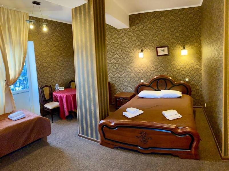 Golden Lion Hotel Boryspil Eksteriør bilde